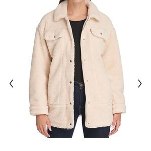 Oversized Levis Sherpa jacket
